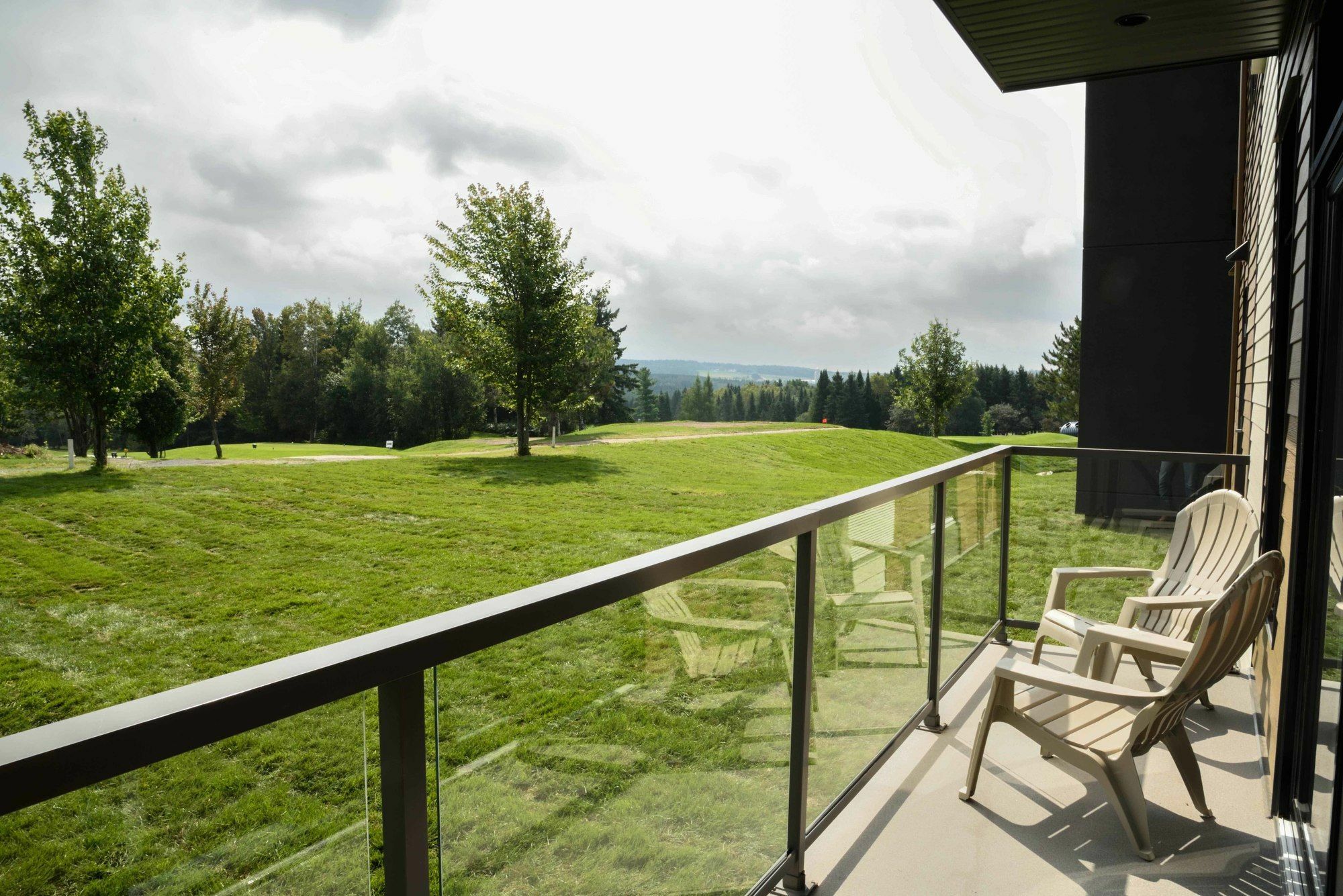 La Cache Du Golf Hotel Beauceville Exterior photo